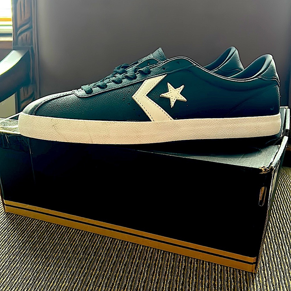 leather low top converse